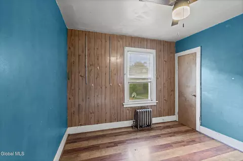 Bedroom - 418 Charles St, Scotia, NY 12302 photo 4 of 8