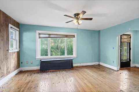 Living - 418 Charles St, Scotia, NY 12302 photo 2 of 5
