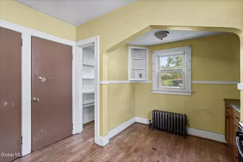 Entry Way - 418 Charles St, Scotia, NY 12302 photo 1 of 2