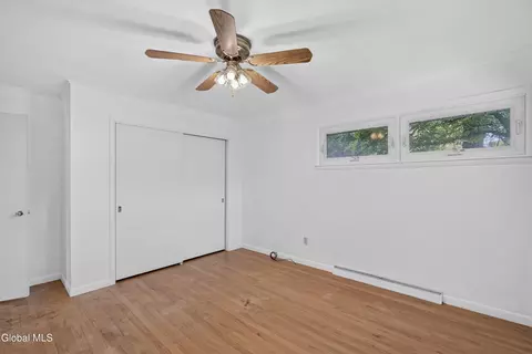 Bedroom - 901 Londonderry Ct, Schenectady, NY 12309 photo 6 of 7