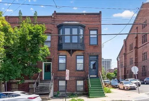164 Lark St, Albany, NY 12210