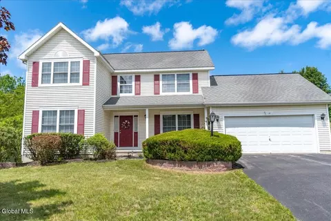 14 Heather Dr, Clifton Park, NY 12065