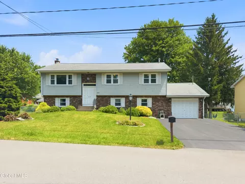 20 Wendell Dr, Albany, NY 12205