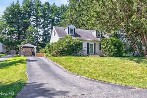 5 Curtis Rd, Wynantskill, NY 12198