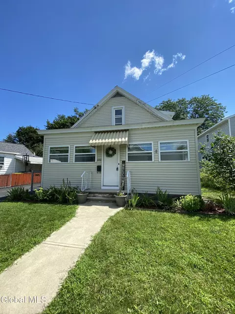 3206 Phillip St, Schenectady, NY 12306