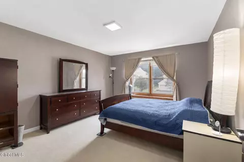 Bedroom - 214 Walnut Ln, Slingerlands, NY 12159 photo 1 of 3