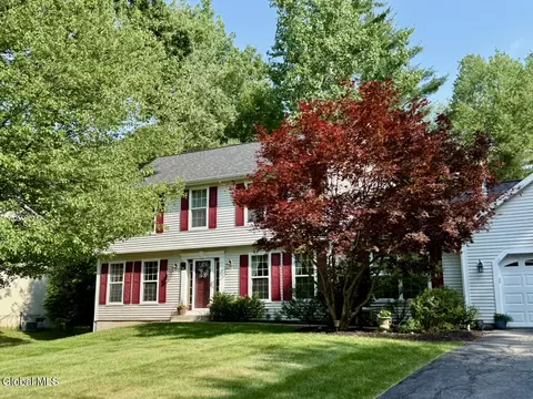 685 Stark Ter, Ballston Spa, NY 12020