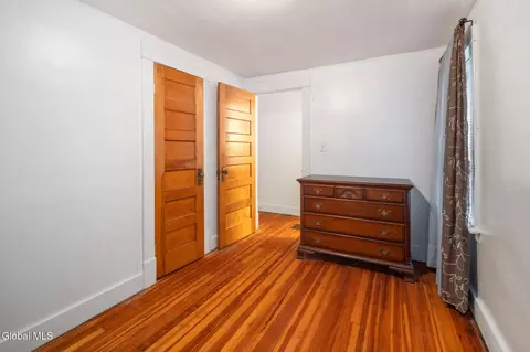 Bedroom - 833 Harrison Ave, Schenectady, NY 12306 photo 4 of 7