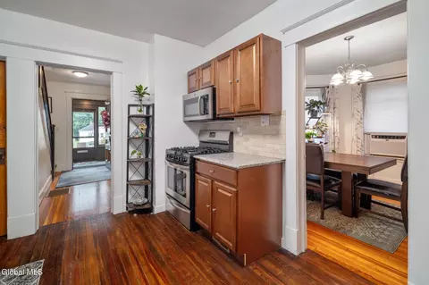 Entry Way - 833 Harrison Ave, Schenectady, NY 12306 photo 4 of 4
