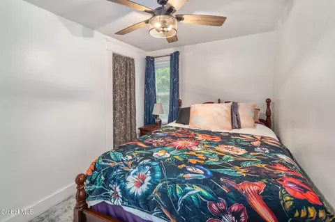 Bedroom - 833 Harrison Ave, Schenectady, NY 12306 photo 6 of 7