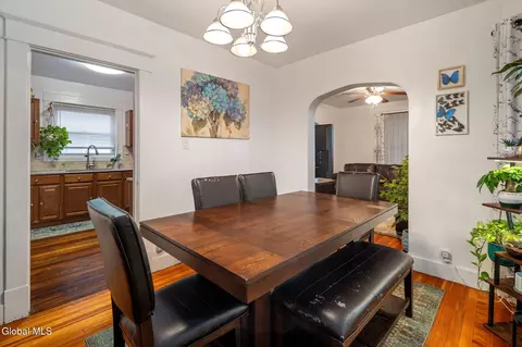 Dining - 833 Harrison Ave, Schenectady, NY 12306 photo 1 of 2