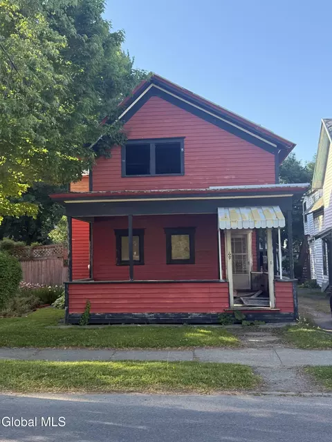 134 Spring St, Gloversville, NY 12078