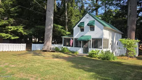 134 Lincoln Ave, Northville, NY 12134