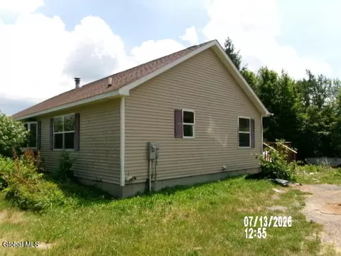 144 Humphrey Rd, Fultonville, NY 12072