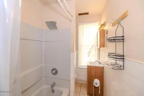 Bath - 49 Mcclellan St, Schenectady, NY 12304 photo 2 of 2