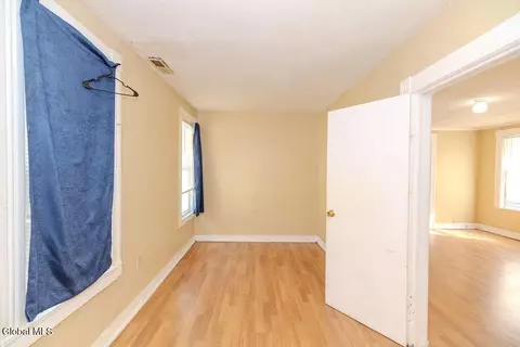 Bedroom - 49 Mcclellan St, Schenectady, NY 12304 photo 3 of 5