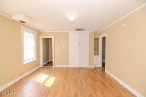 Living - 49 Mcclellan St, Schenectady, NY 12304 photo 5 of 6