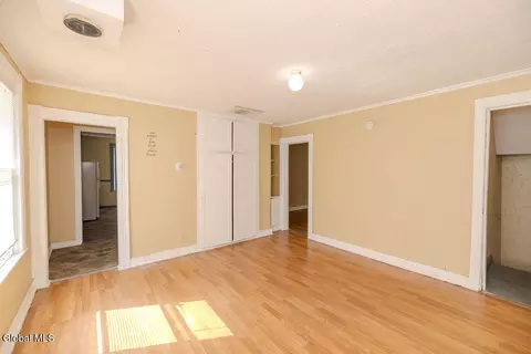 Living - 49 Mcclellan St, Schenectady, NY 12304 photo 3 of 6