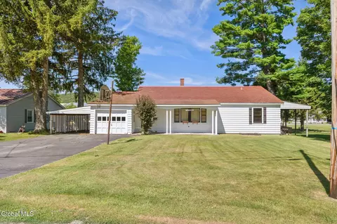 25 E Quaker St, Granville, NY 12832