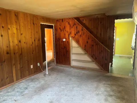 Living - 2044 Pyle Rd, Schenectady, NY 12303 photo 2 of 2