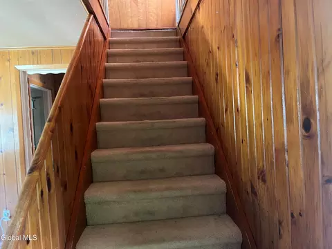 Entry Way - 2044 Pyle Rd, Schenectady, NY 12303 photo 2 of 2