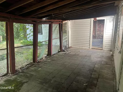 Exterior - 2044 Pyle Rd, Schenectady, NY 12303 photo 3 of 4