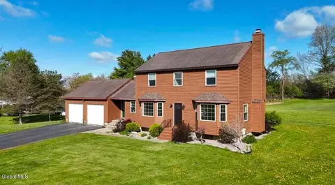548 Mohawk Dr, Fonda, NY 12068