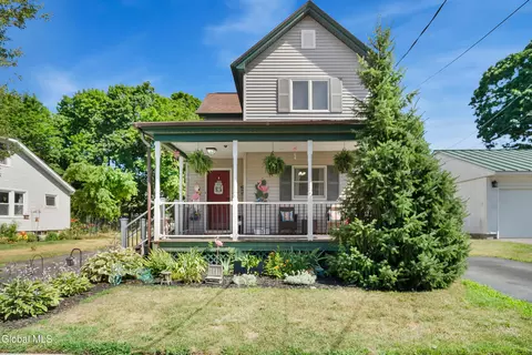 13 Jackson Ave, South Glens Falls, NY 12803