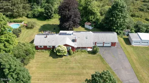412 Mcclellan Rd, Nassau, NY 12123