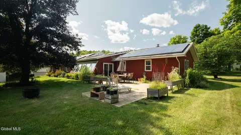 Exterior - 412 Mcclellan Rd, Nassau, NY 12123 photo 3 of 7
