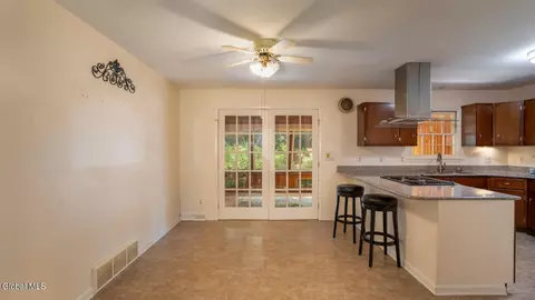 Dining - 412 Mcclellan Rd, Nassau, NY 12123 photo 1 of 1