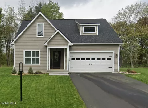 51 Nadia Blvd, Wynantskill, NY 12198