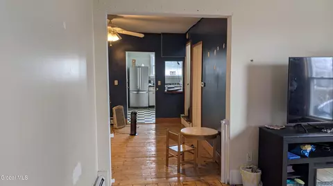 Entry Way - 4 Oak St, Johnstown, NY 12095 photo 3 of 4