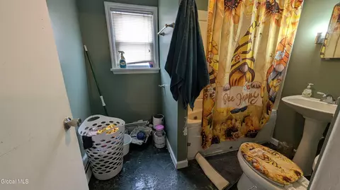 Bath - 4 Oak St, Johnstown, NY 12095 photo 2 of 2