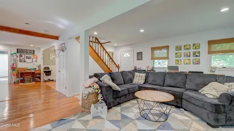 Entry Way - 116 Union Mills Rd, Broadalbin, NY 12025 photo 5 of 8