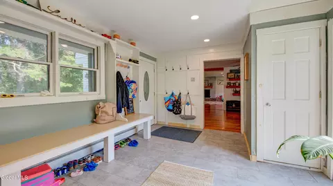 Entry Way - 116 Union Mills Rd, Broadalbin, NY 12025 photo 3 of 8
