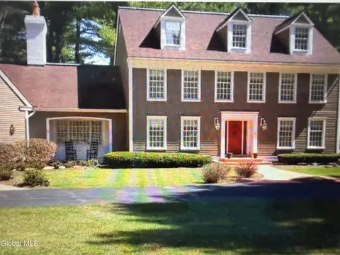 16 Honey Hollow Rd, Queensbury, NY 12804
