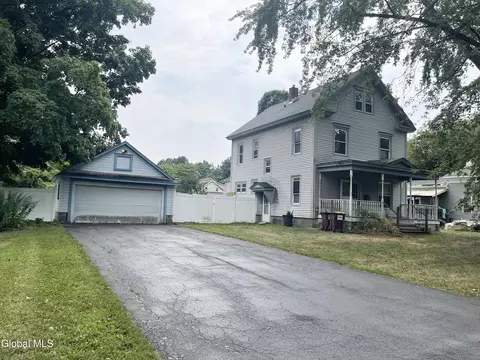 1 3rd St, South Glens Falls, NY 12803
