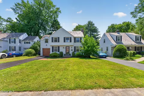 209 Colonial Ave, Albany, NY 12208