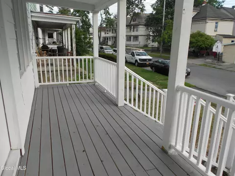 Exterior - 1745 Becker St, Schenectady, NY 12304 photo 3 of 5