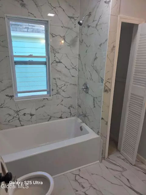 Bath - 1745 Becker St, Schenectady, NY 12304 photo 2 of 3