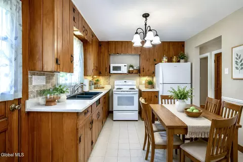 Kitchen - 2 Arden Rd, Schenectady, NY 12302 photo 1 of 6
