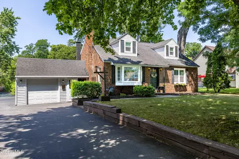 Exterior - 2 Arden Rd, Schenectady, NY 12302 photo 2 of 7