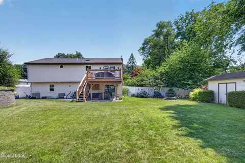 Exterior - 35 Hillcrest Ave, Schenectady, NY 12309 photo 13 of 21