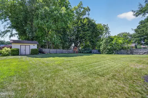 Exterior - 35 Hillcrest Ave, Schenectady, NY 12309 photo 12 of 21