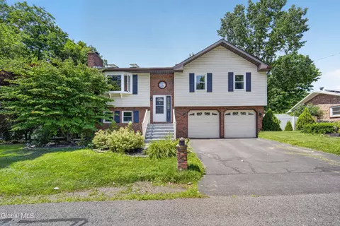 Exterior - 35 Hillcrest Ave, Schenectady, NY 12309 photo 19 of 21