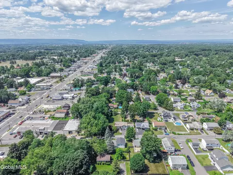 View/Area - 35 Hillcrest Ave, Schenectady, NY 12309 photo 8 of 8