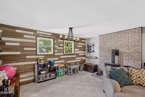 Other - 35 Hillcrest Ave, Schenectady, NY 12309 photo 3 of 11