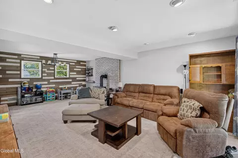Other - 35 Hillcrest Ave, Schenectady, NY 12309 photo 6 of 11