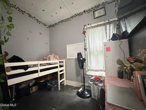 Bedroom - 565 Nott St, Schenectady, NY 12308 photo 1 of 4